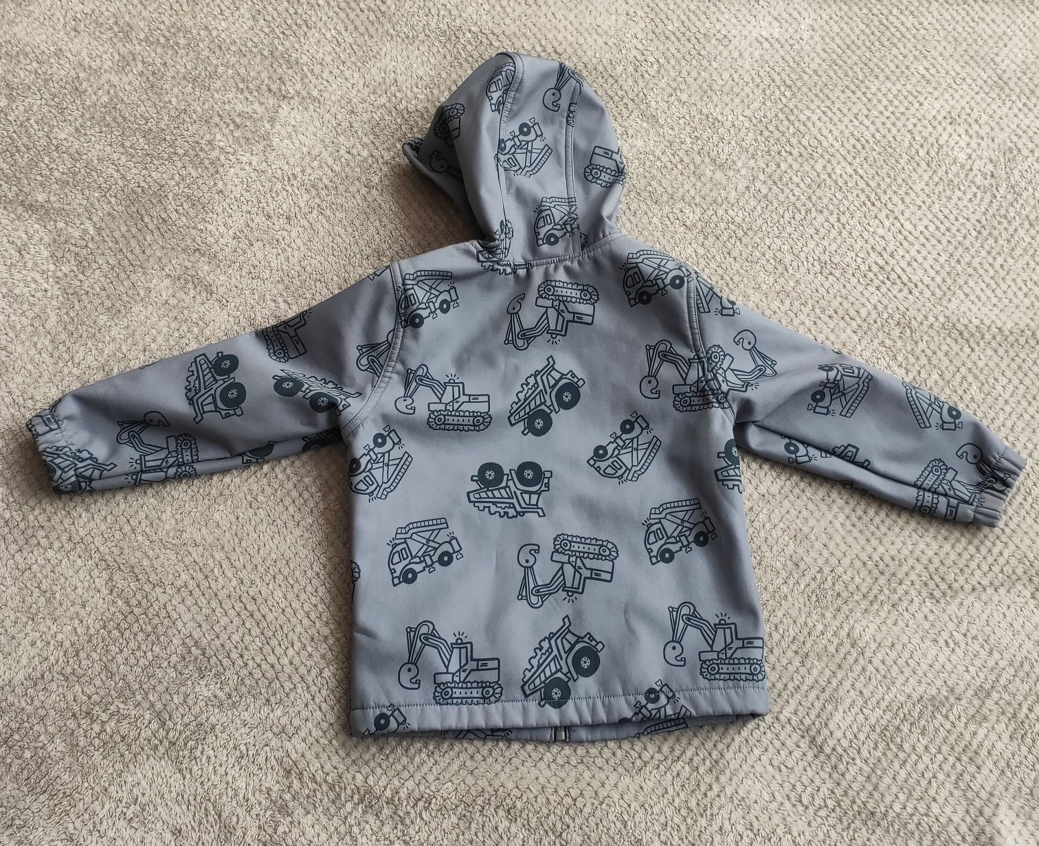 Softshell kurtka  pojazdy  koparki ciężarówki 104/110