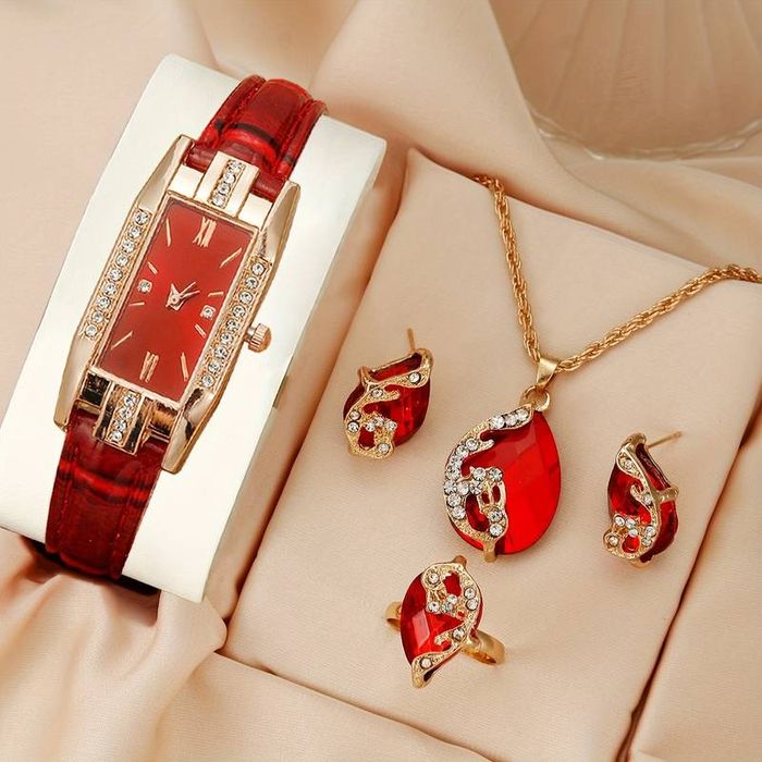 zegarek i biżuteria z sercem