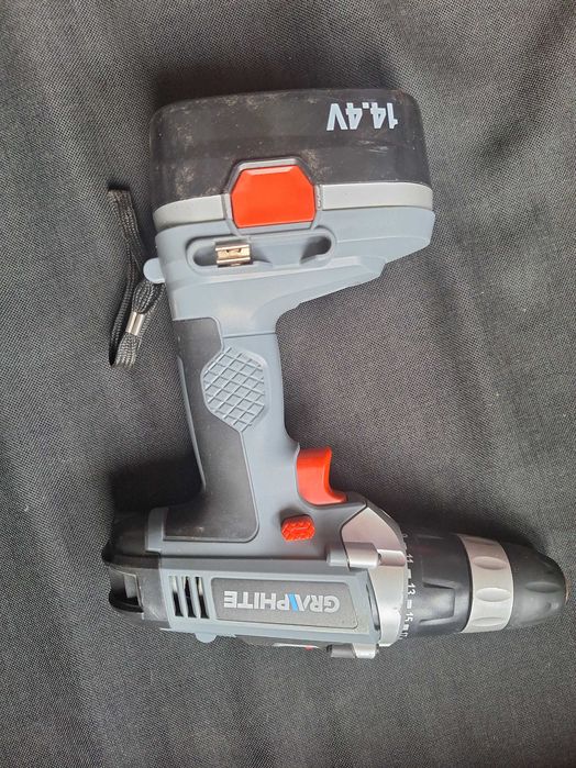 Zestaw Graphite wiertarka akumulatorowa + latarka