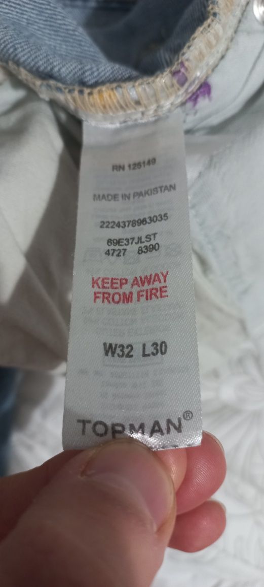 Jasnoniebieskie wytarte damskie jeansy dżinsy spodnie na guziki L XL