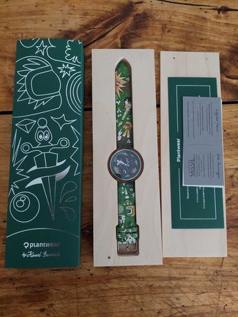 Drewniany zegarek Plantwear by Karol Banach Seria Print – Rock&Roll