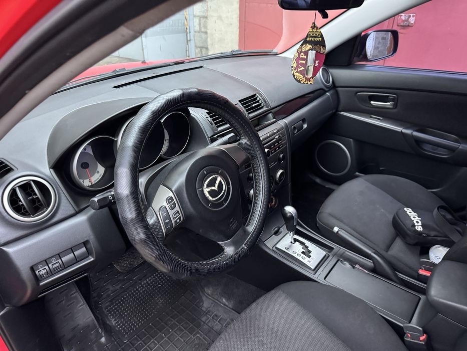 Продам Mazda 3 КПП автомат отличном состоянии