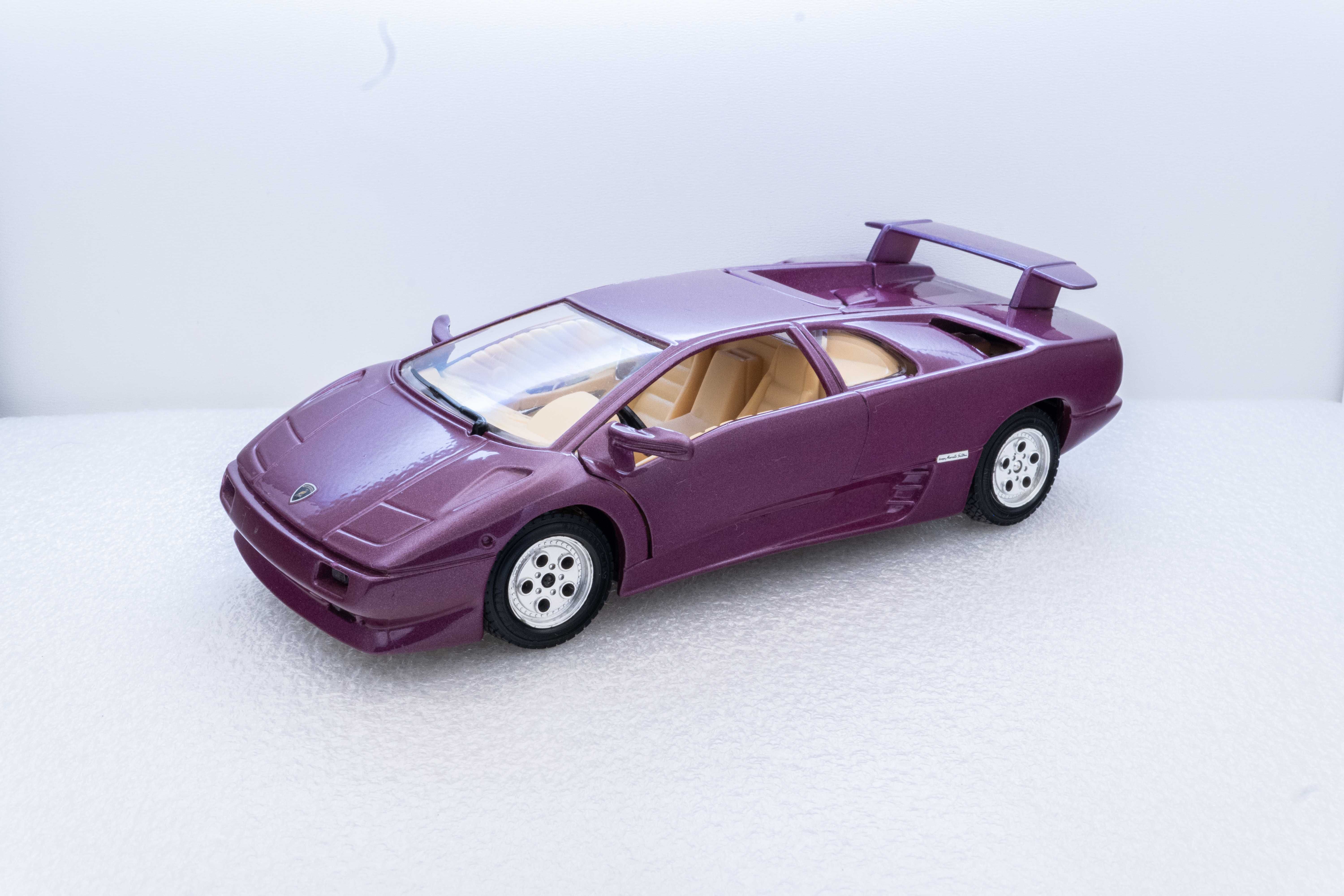 Model Lamborghini Diablo 1990