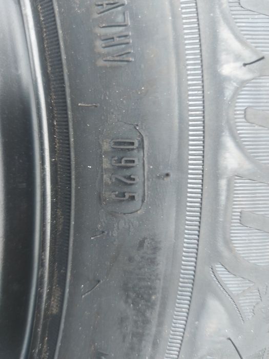 Диск R16 5/114.3 ET 50 резина 215/65/16с  Continental  Трафік віваро