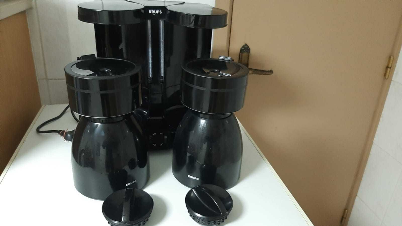 Máquina de café dupla - KRUPS F 270D