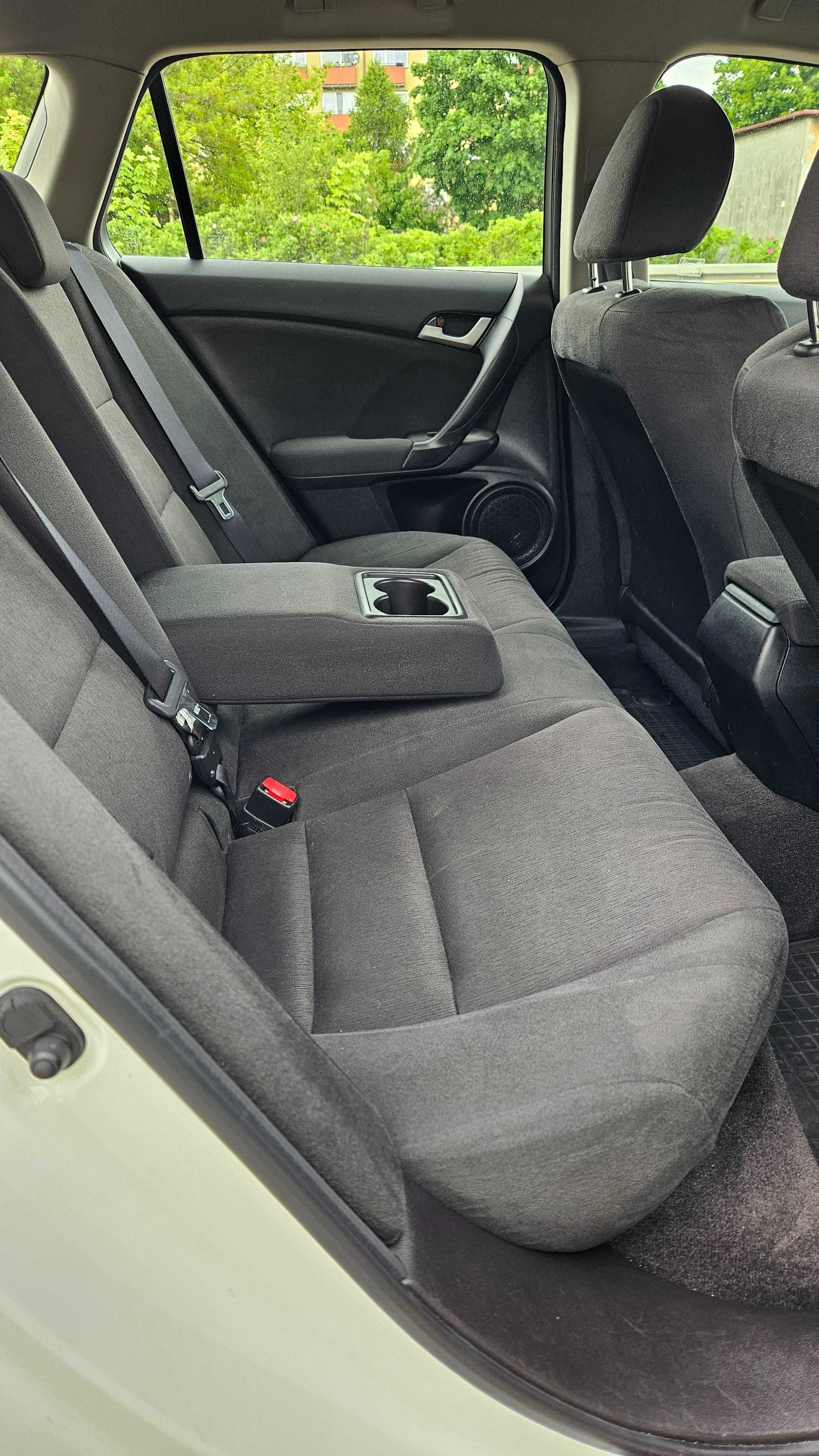 Honda Accord VIII 2.0i / Klima / Biała perła / Zadbany