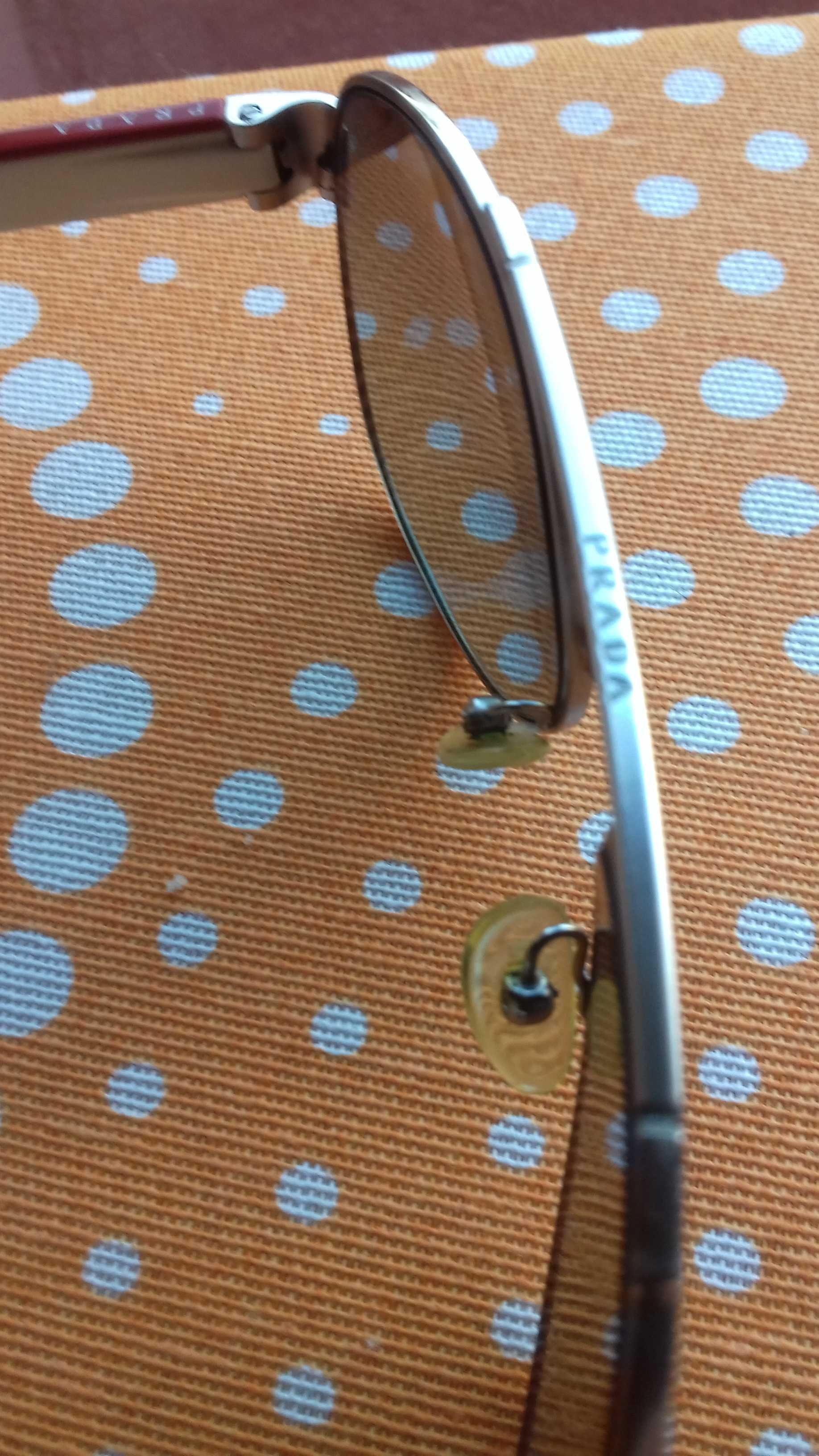 oculos sol Prada made italia / verdadeiros armação aviador