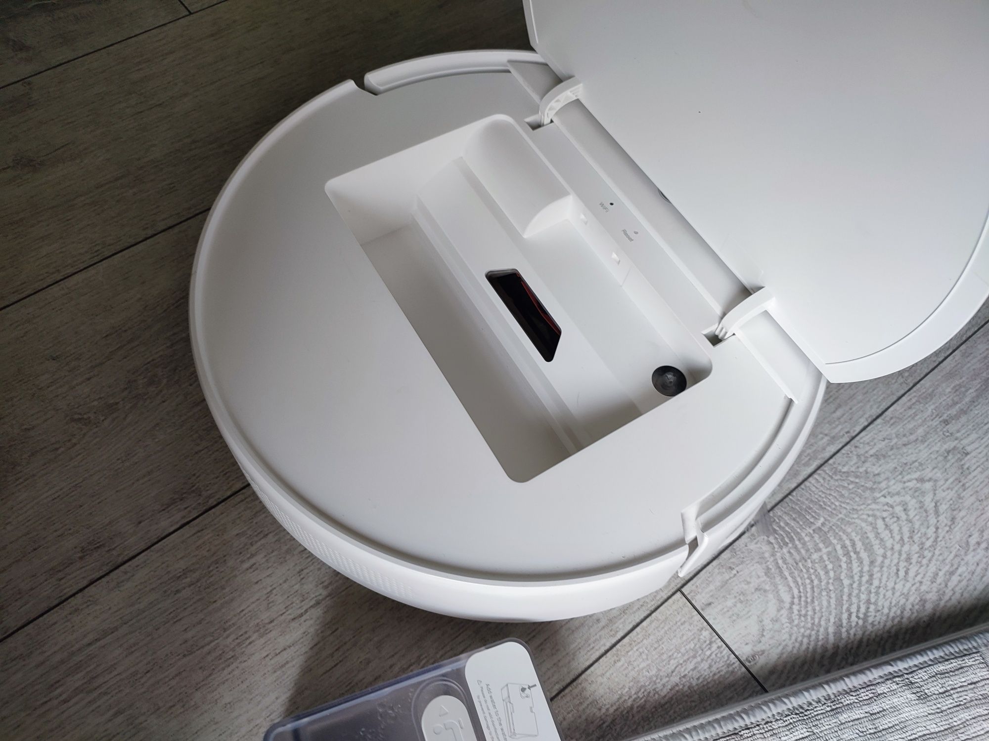 Robot sprzątający Mirobot vacuum essential