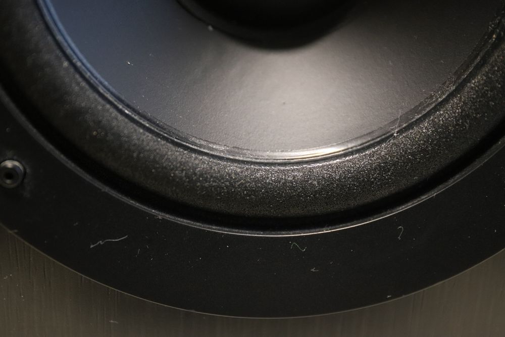 Колонки по одной штуке