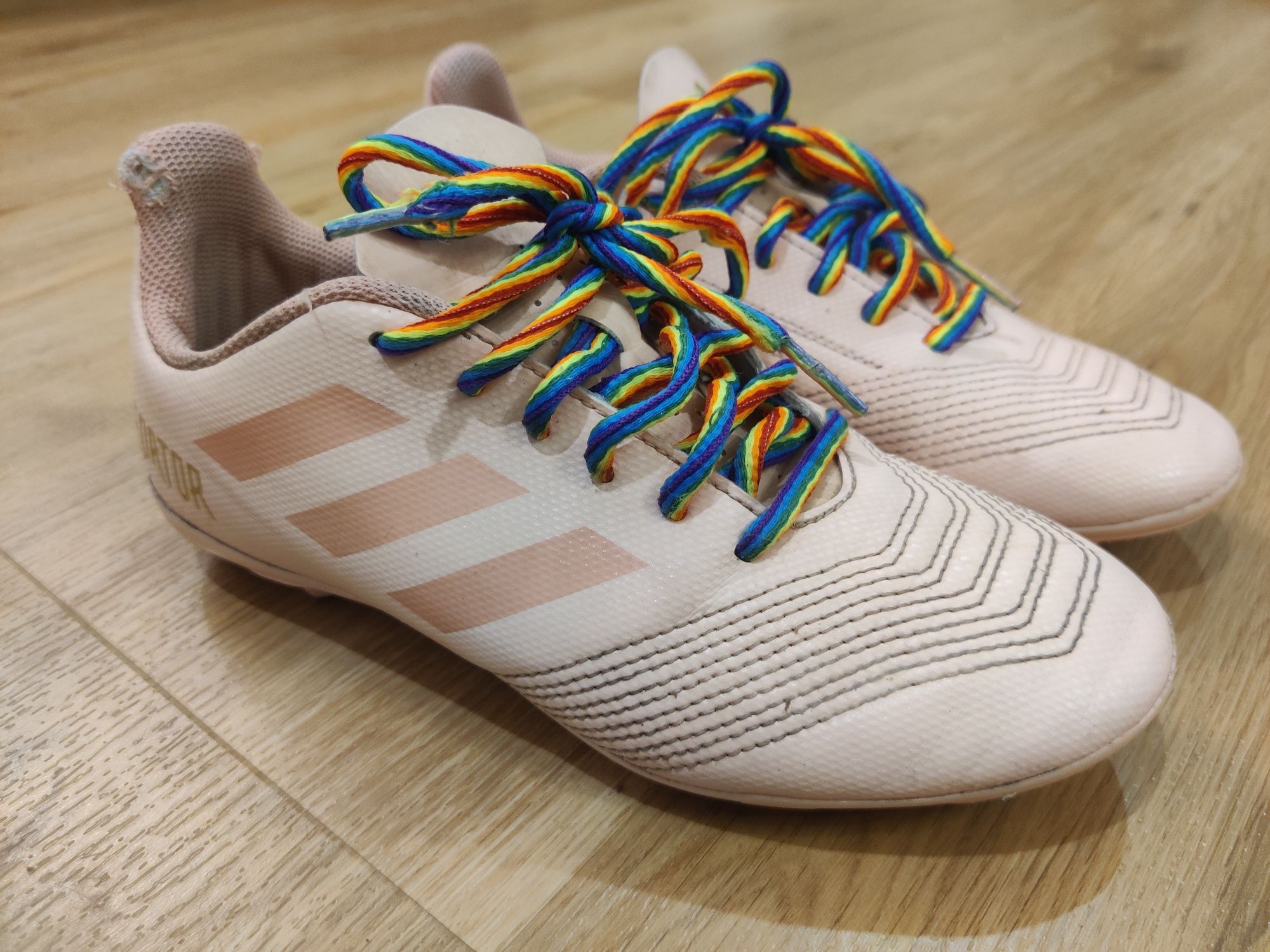 Korki lanki Adidas Predator różowe 35 / 35,5
