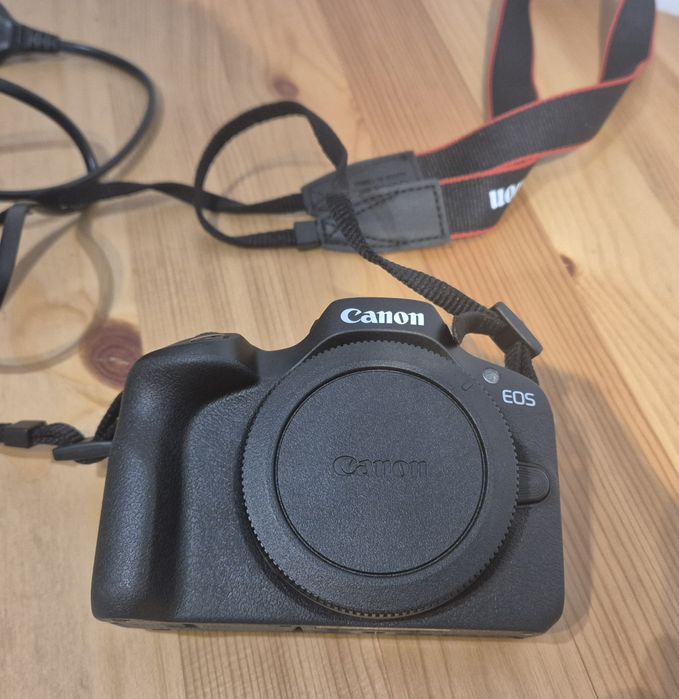 Aparat Canon R100 z gwarancją