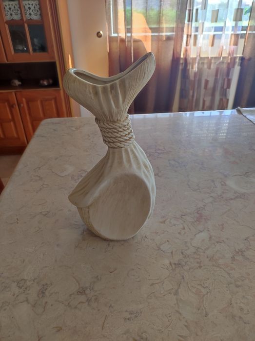 Jarra em cerâmica como nova