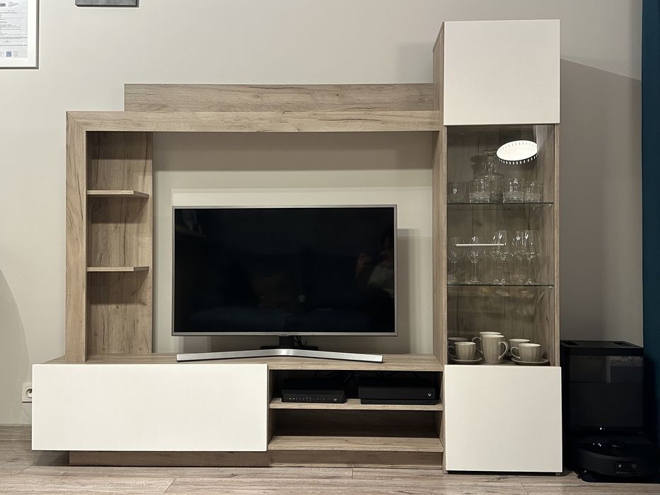 Meblościanka RTV do salonu