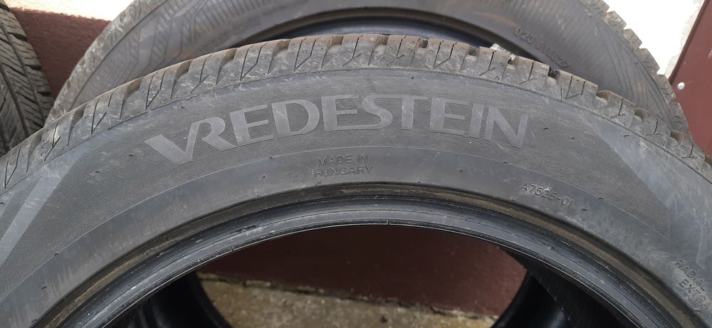 Opony wielosezonowe R 17/ 205/ 55 vredestein quatrac pro ev giugiaro