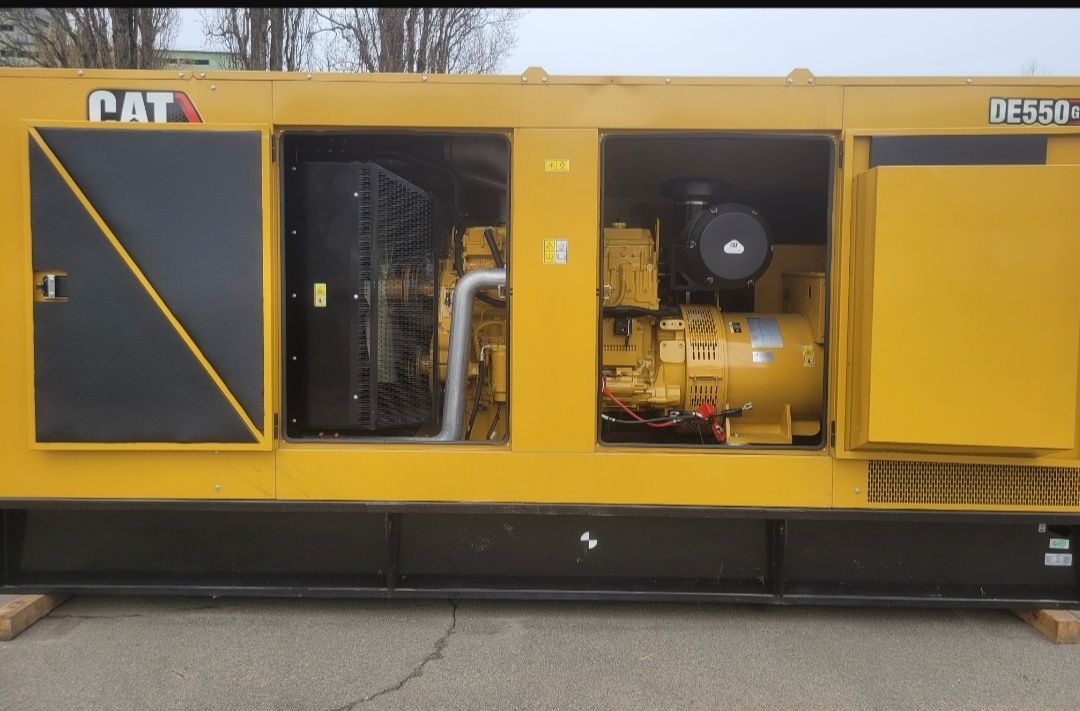 Дизельна генераторна установка CATERPILLAR DE550GC, 550 кВА