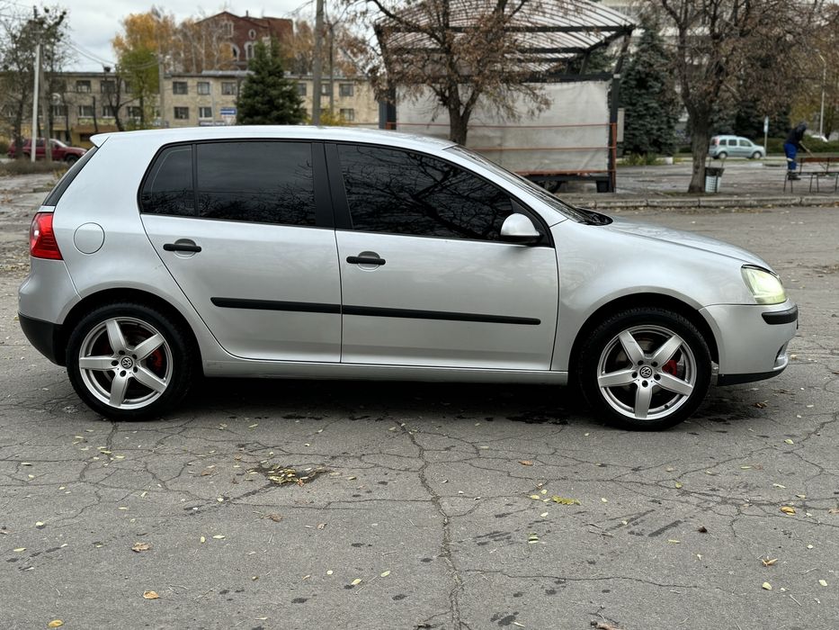 Volkswagen Golf 5 1.6