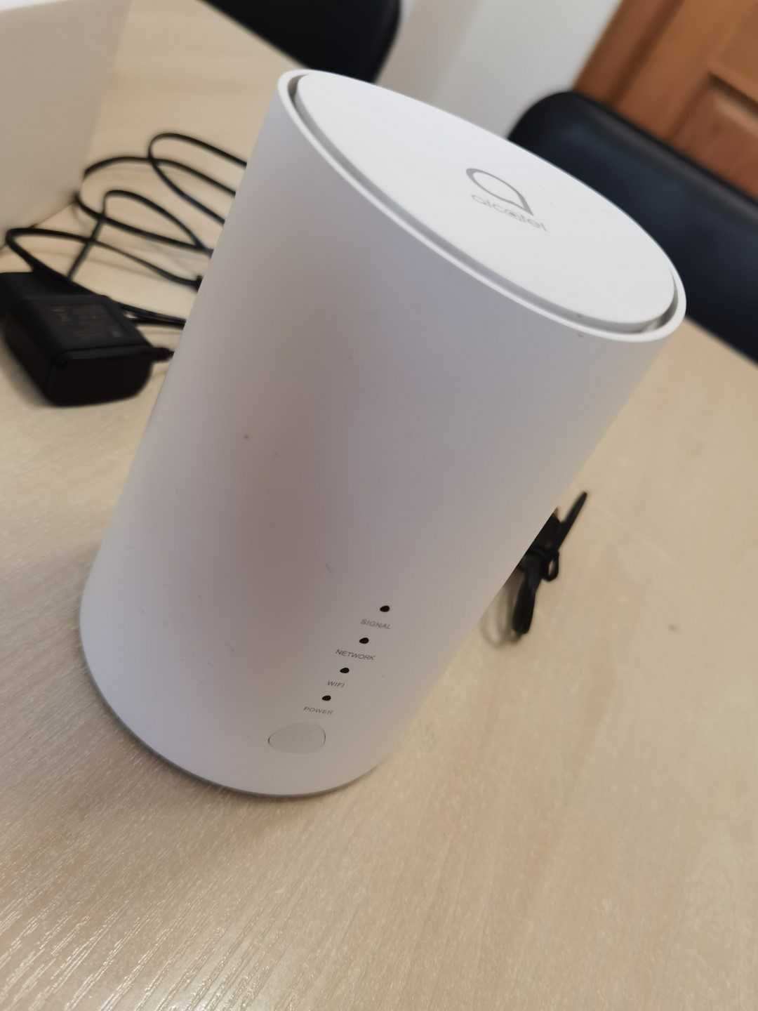 router bezprzewodowy Alcatel LINK HUB 4G WiFi / LTE Cat.7 - WiFi