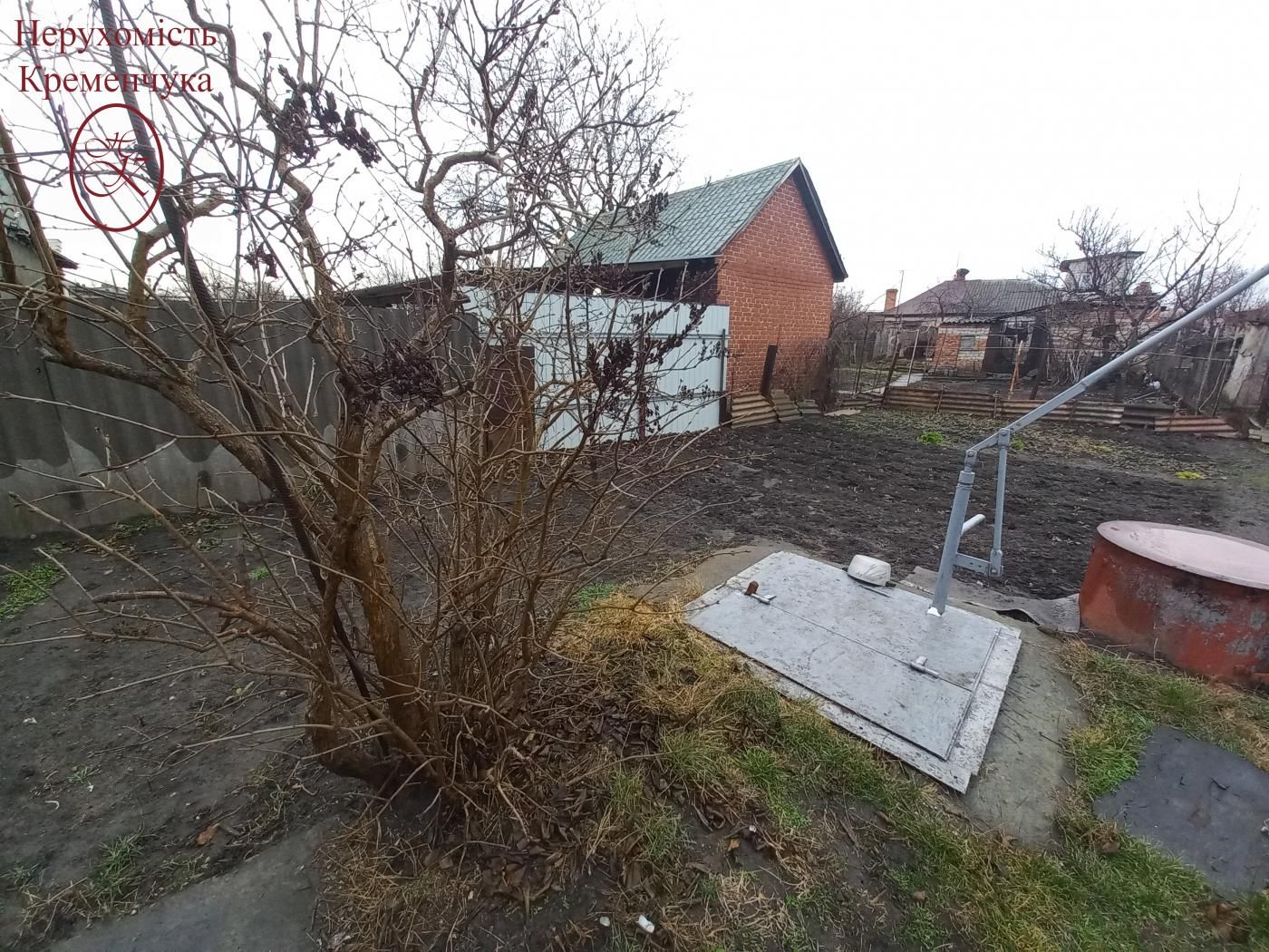 Продам будинок в Крюкові