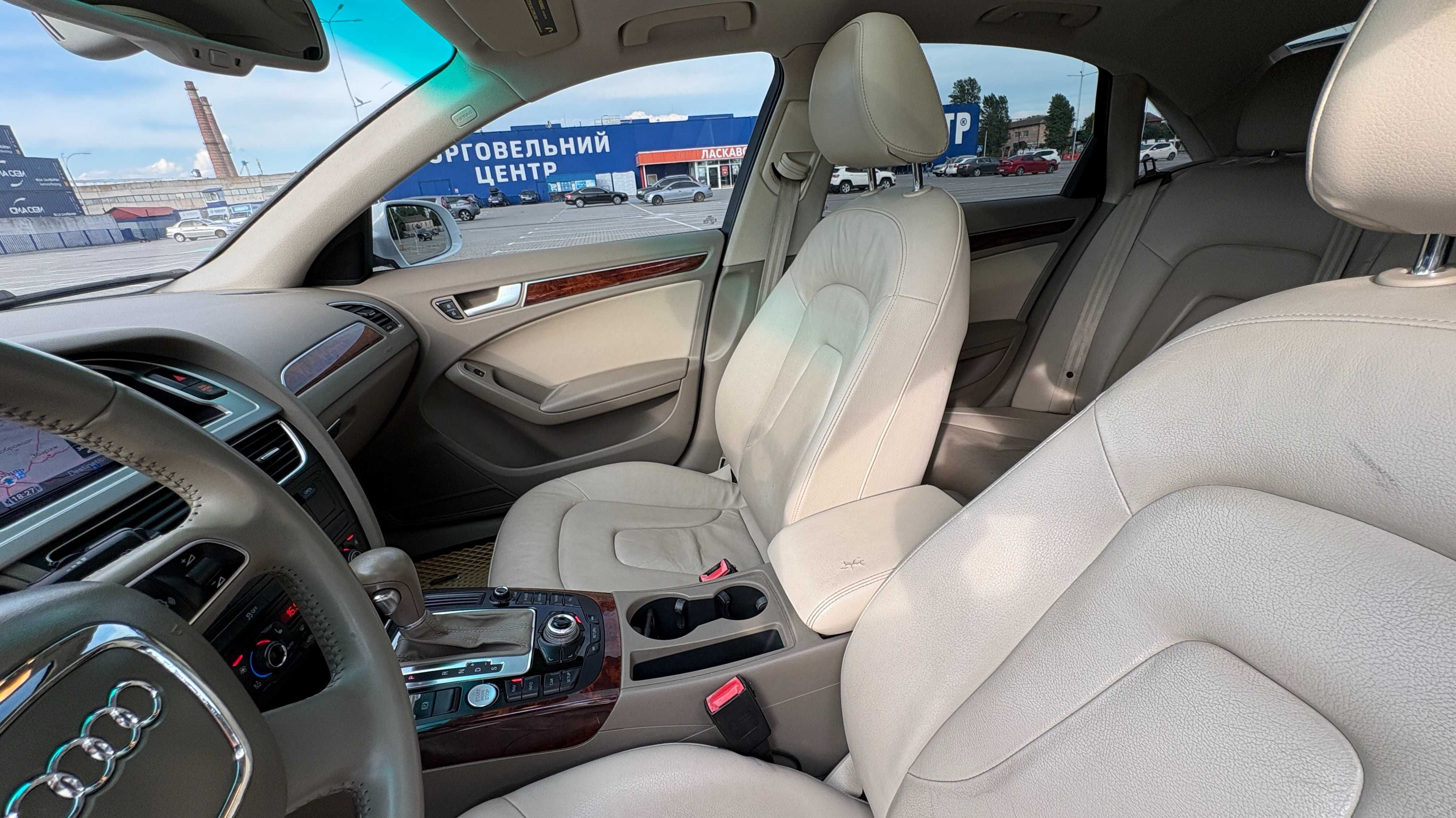 Audi A4 B8 S line 2.0 TFSI 211 к. с. 2012 р.