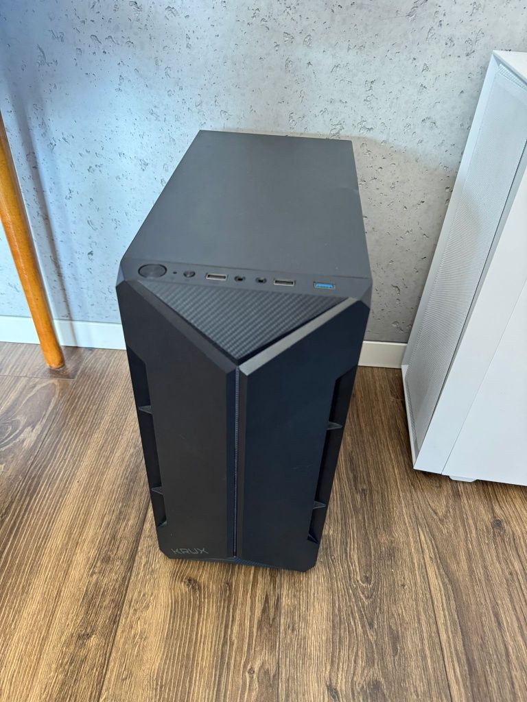 Komputer stacjonarny, RX570, RYZEN 3