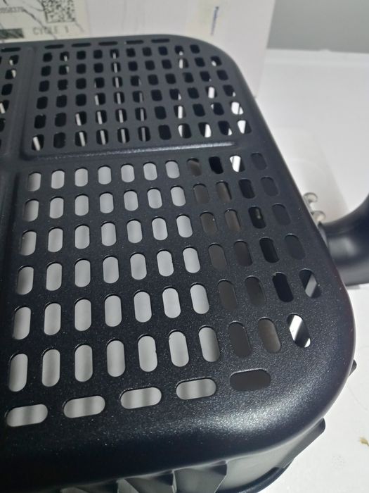 Kosz do frytkownicy Cosori.