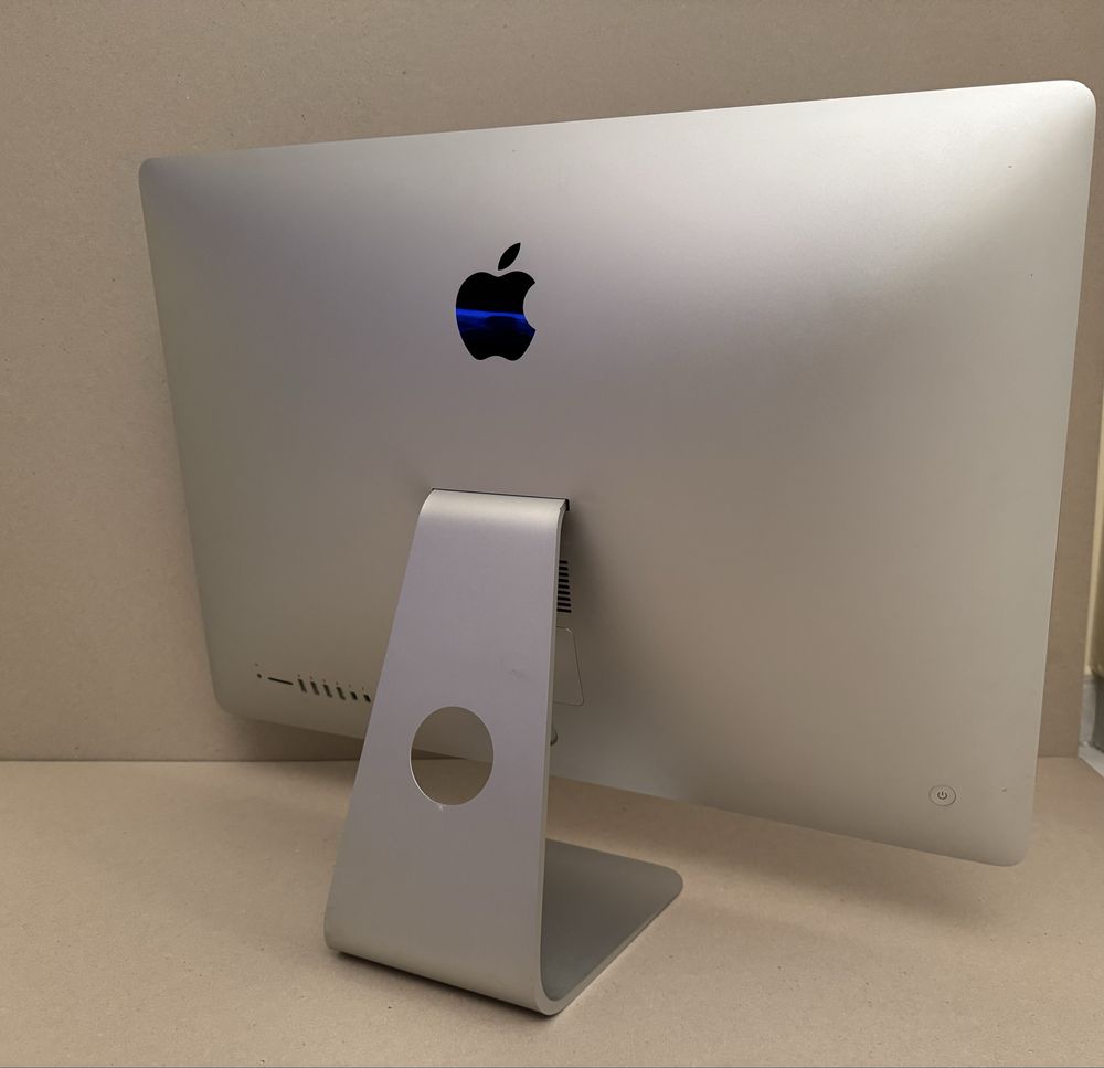 iMac 27” 5K (2015)