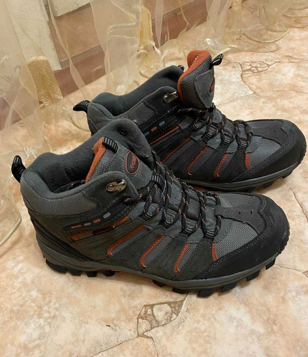 Продам зимове чоловіче взуття