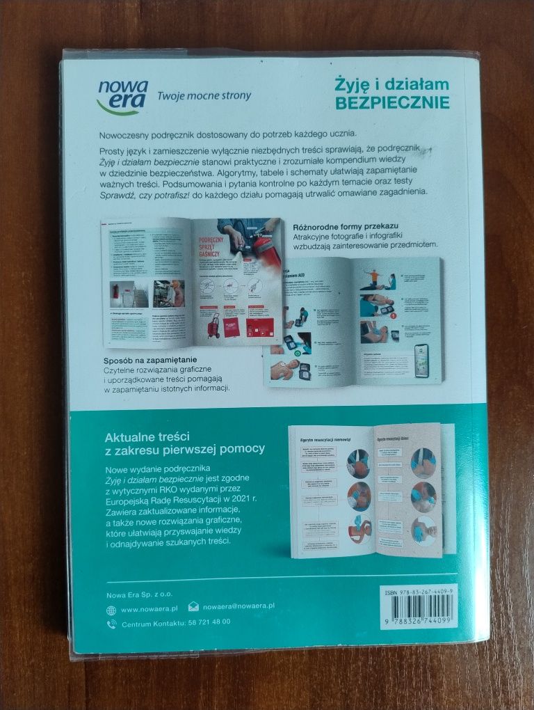 Żyję i działam bezpiecznie - podręcznik i ćwiiczenie