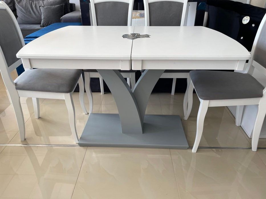 Обідній кухонний розкладний дерев’яний стіл та стільці Кухонный стол