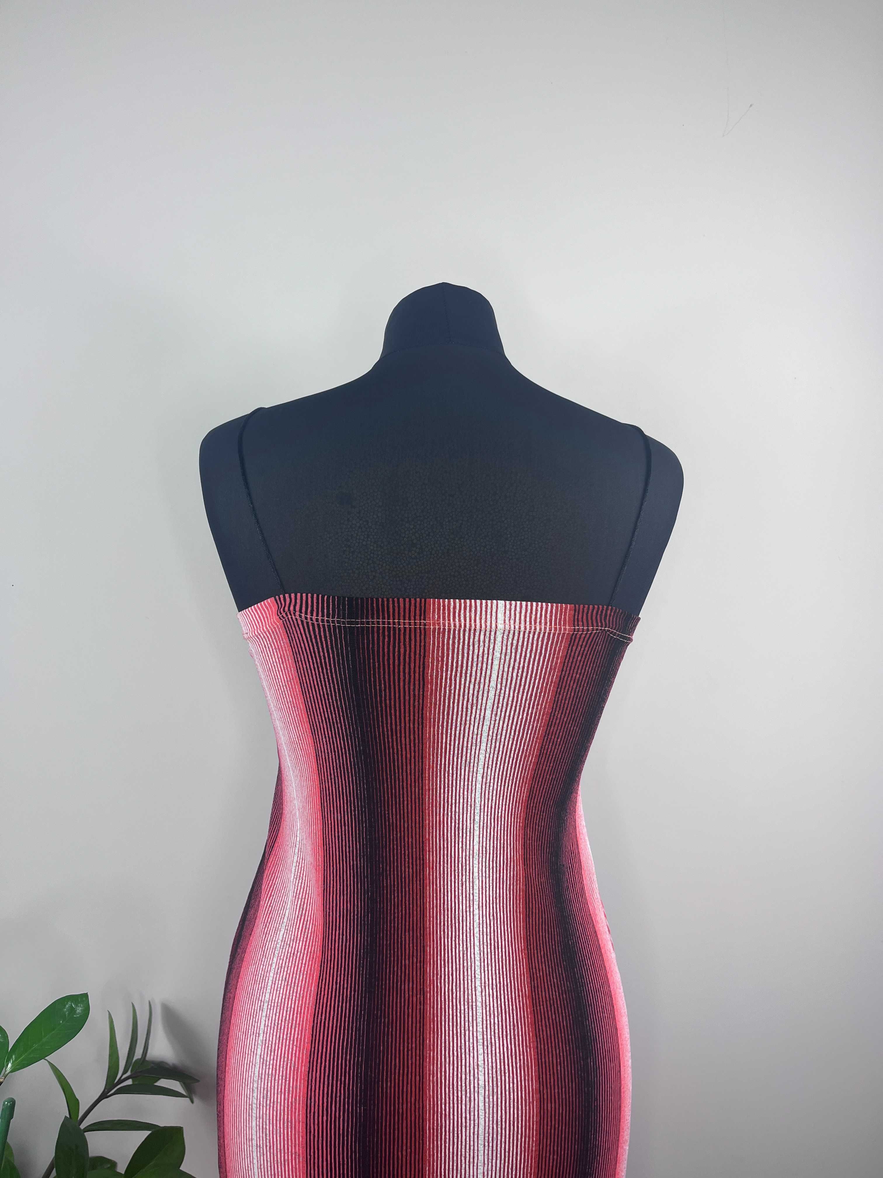Kolorowa wzorzysta sukienka letnia na ramiączkach w paski rozmiar M/L