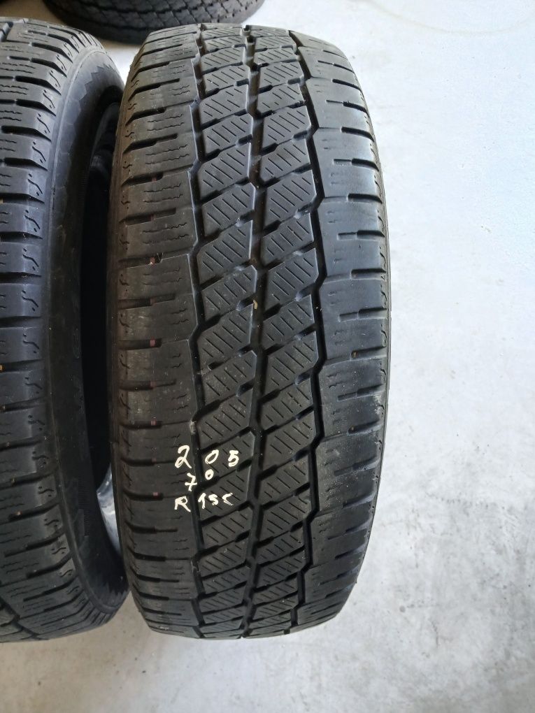 2 pneus 205 70 r15C goodride