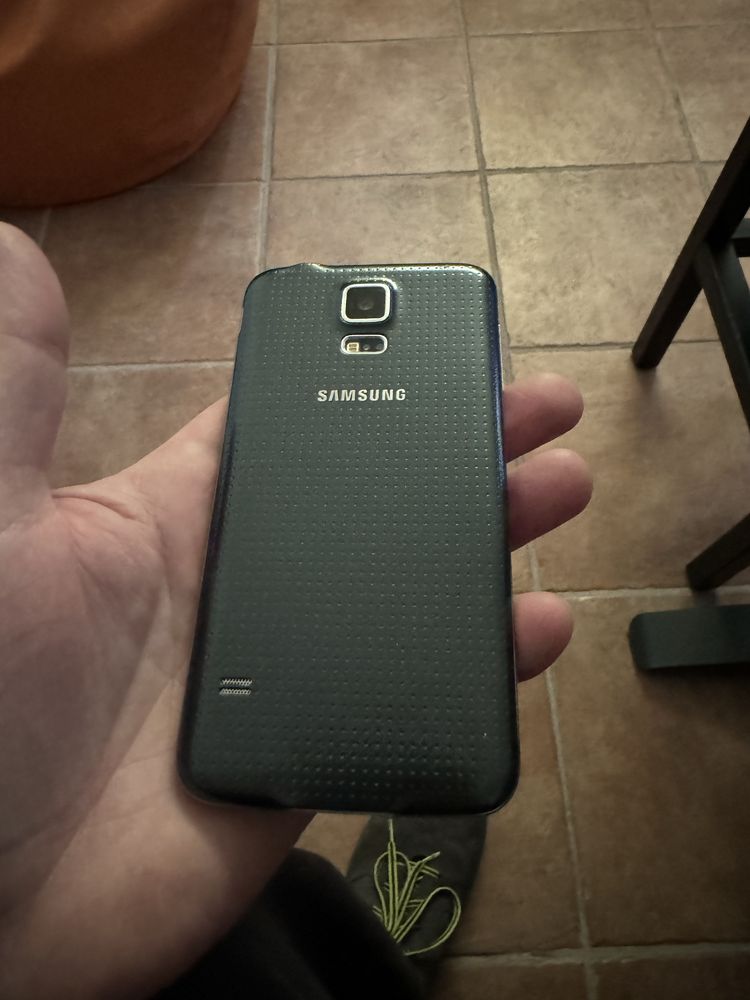 Vendo galaxy s5 em bom estado