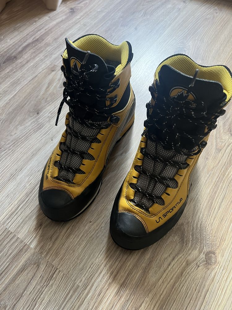Трекінгові черевики La Sportiva 41 розмір оригінал