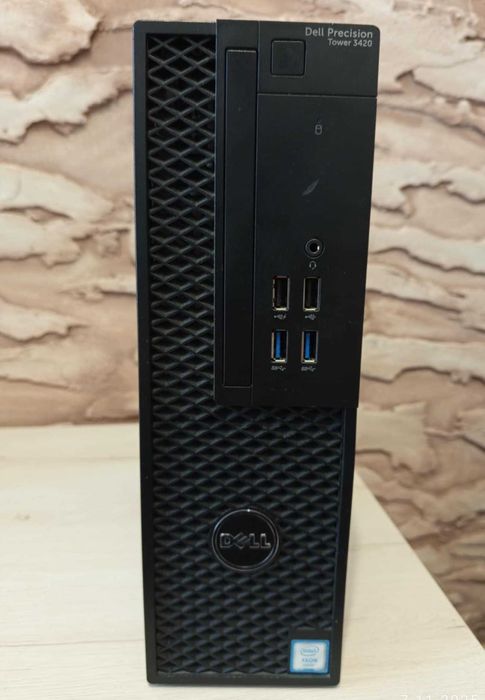 Dell Precision Tower 3420 Xeon E3-1245 3.4GHz 16GB 500HDD Win10