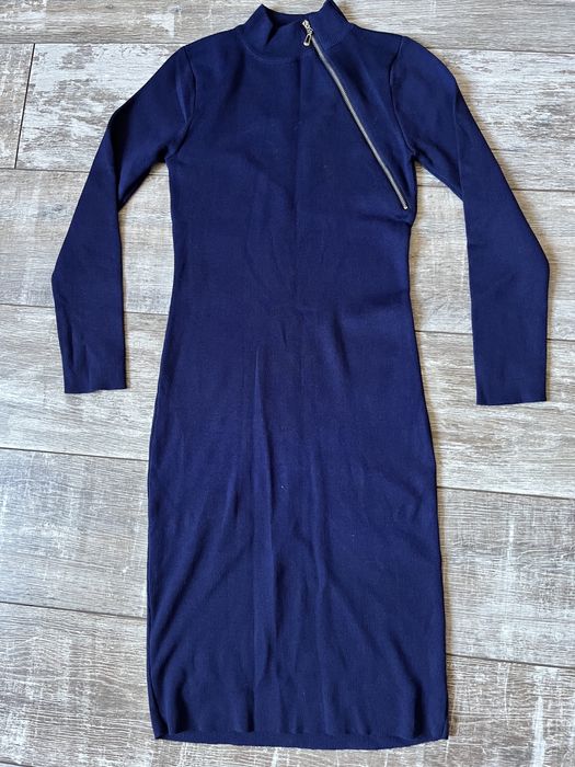 Платье облегающее