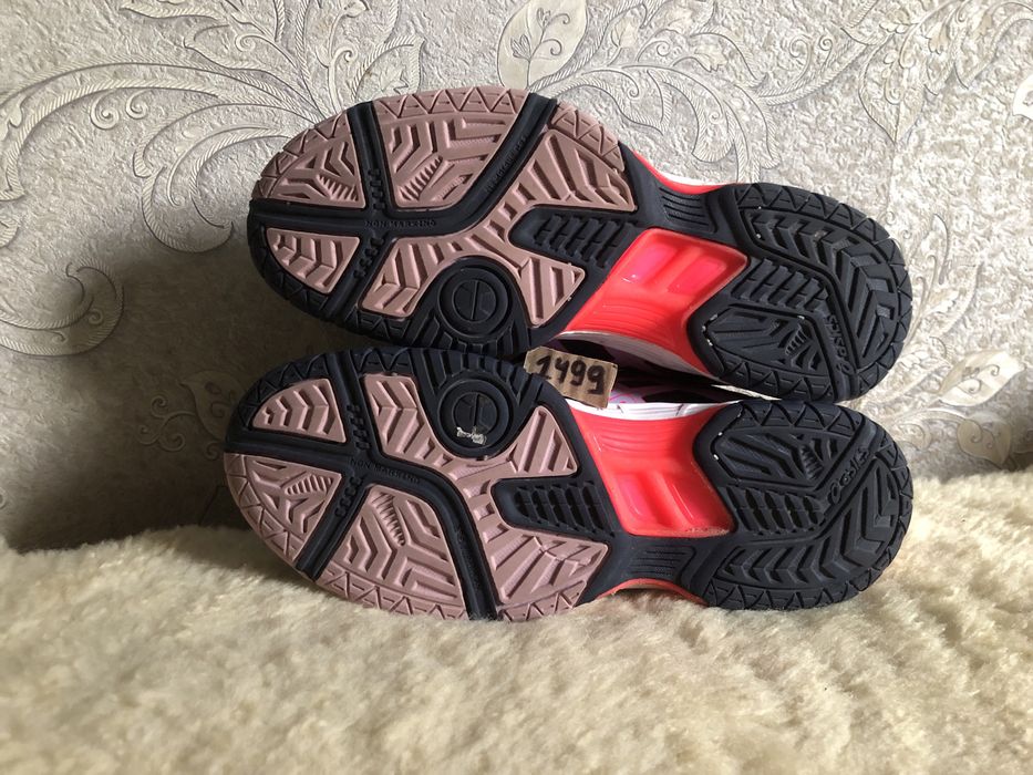 Оригінал, нові! Кросівки Asics Gel Spike волейбол 38 37,5 37 24 23,5