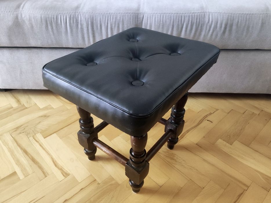 Taboret / pufa z obiciem skórzanym PRL