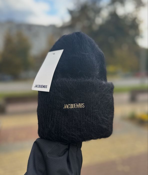 Шапка ангора jacquemus