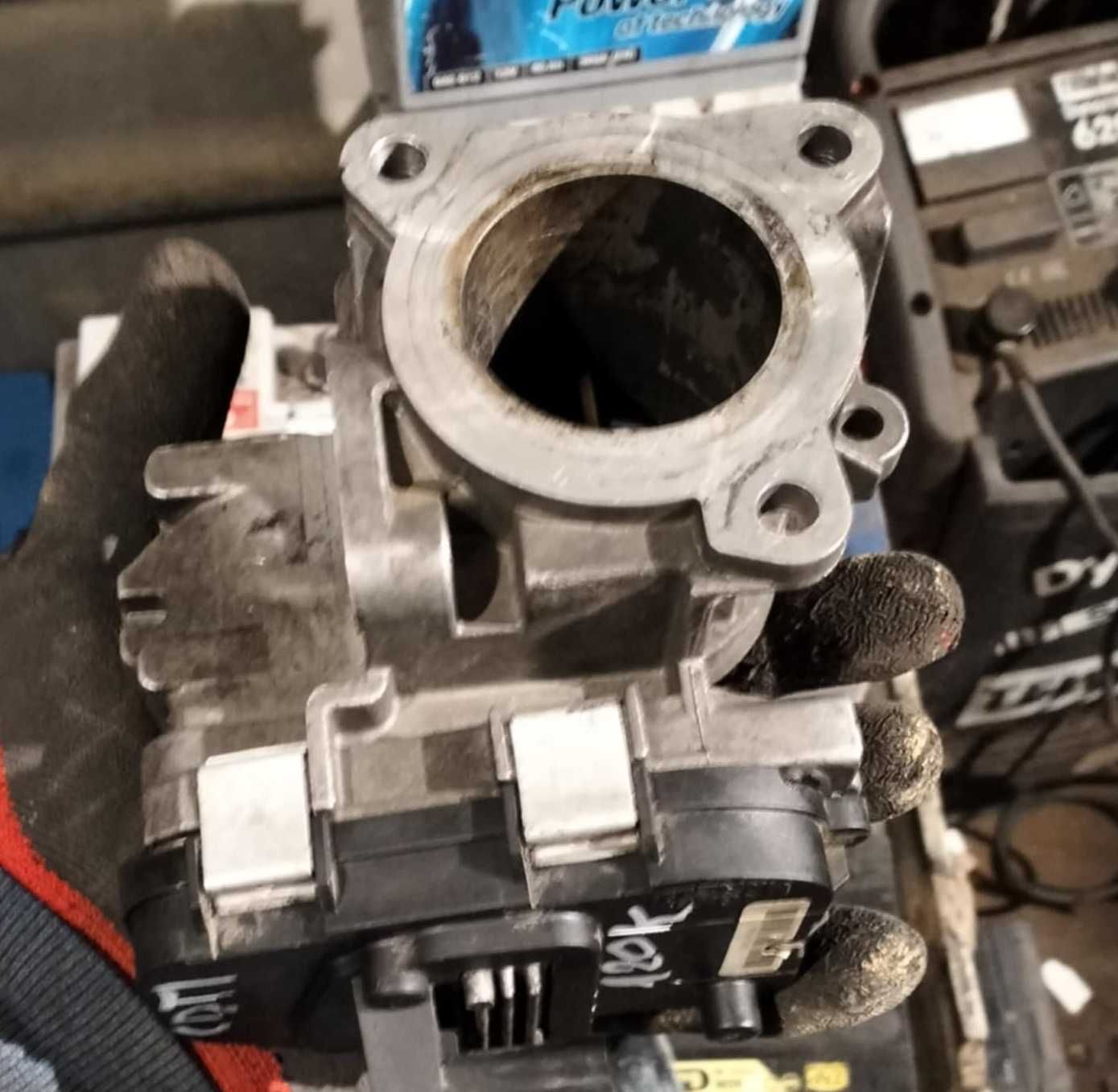 przepustnica opel vectra c zafira b Astra H III 1.9 120km, 150KM 2.2 B
