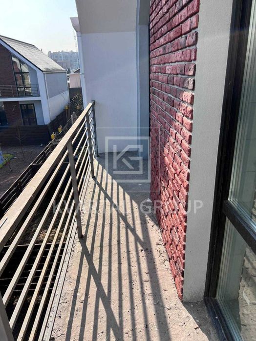 БЕЗ КОМІСІЇ! ТаунХаус 2 поверхи.3 кімнати+кухня студія.БЕЗ РЕМОНТУ.ГАЗ