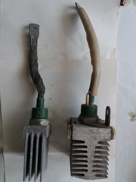 Силовые тиристоры Т-160 8.542 и диоды В-200 9.63