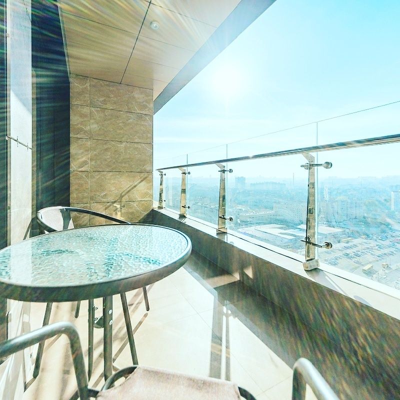 Obolon Residences з терасою 22 поверх, панорамні вікна.