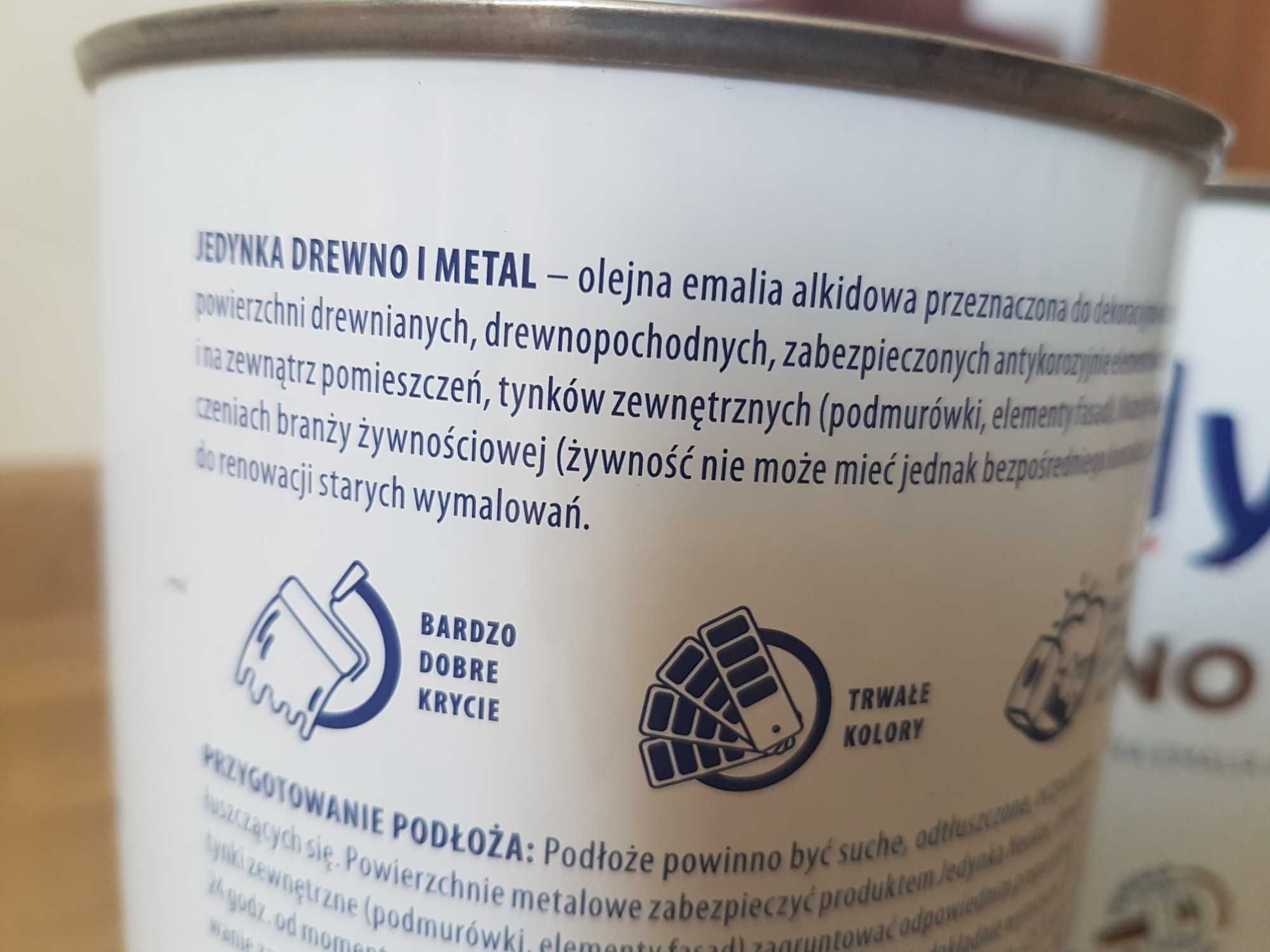 Jedynka farba do drewna i metalu . Orzech średni mat