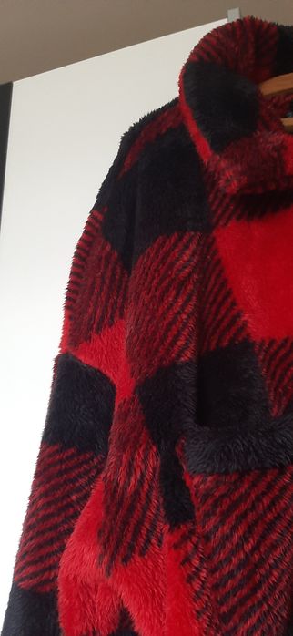 Kurtka mięki materiał jak alpaka