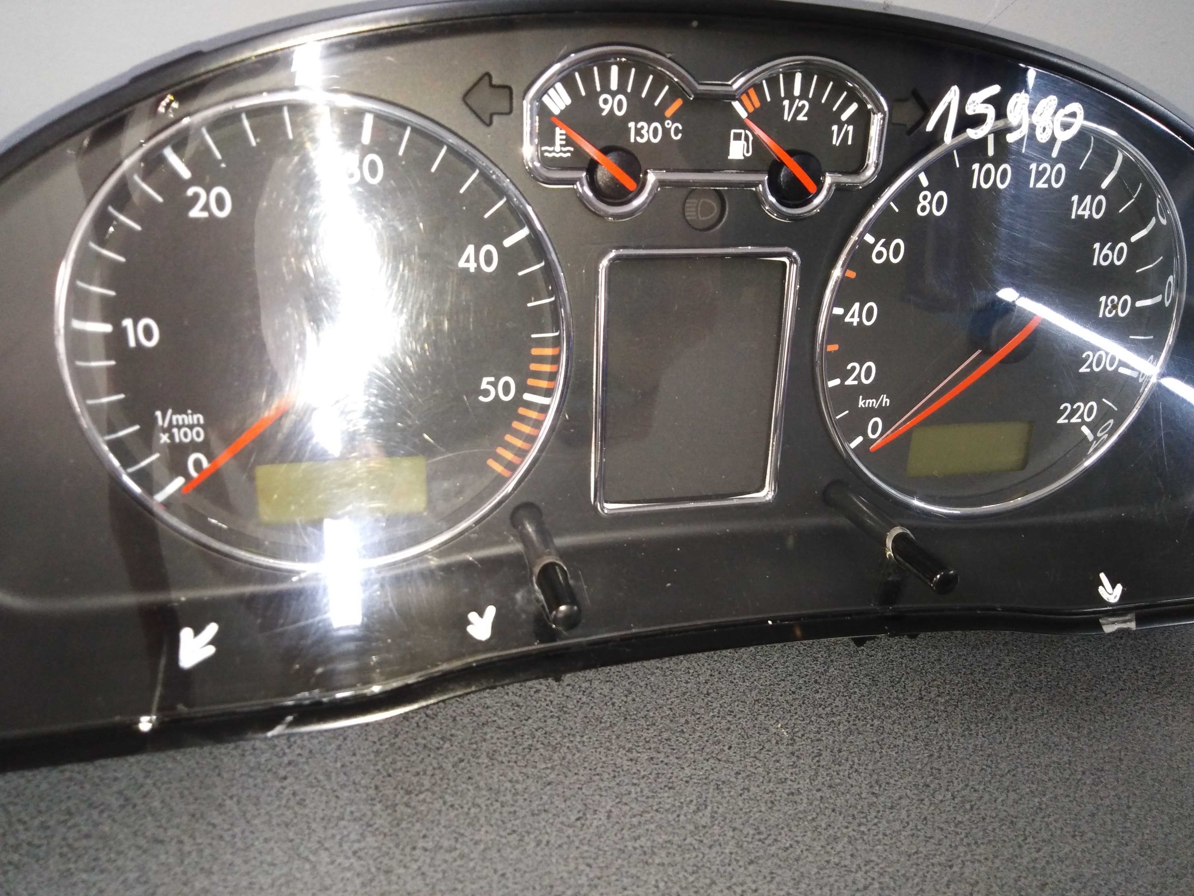 VW Passat B5 1.8 TDI Licznik zegar prędkościomierz chrom