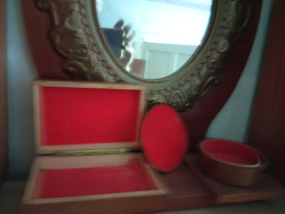 Зеркало настольное декоративное.