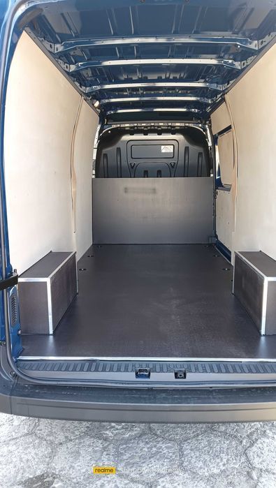 Renault Master L3H2 -Standardowa zabudowa busa KNAUTECH