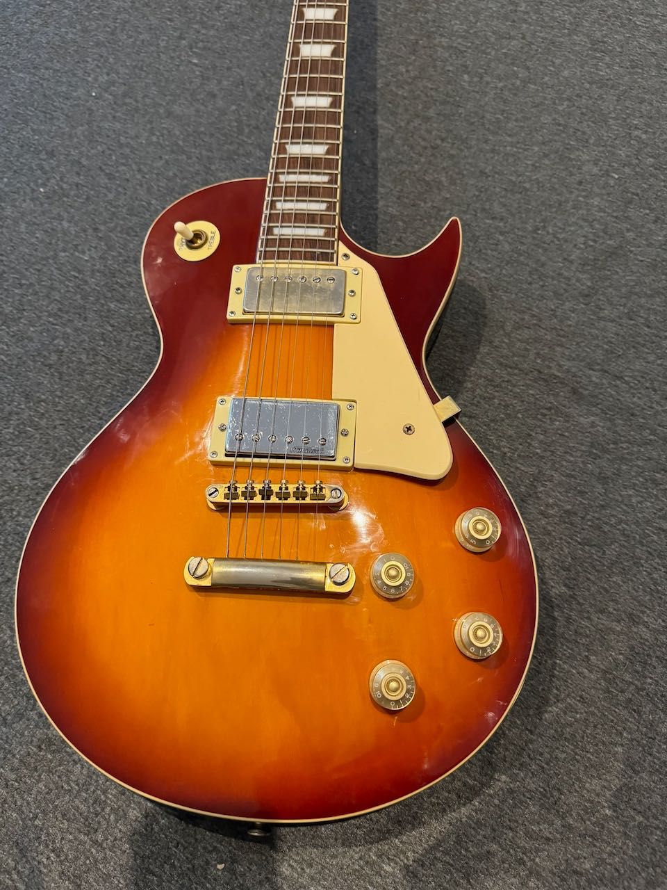 Gitara elektryczna Vintage V100HB Flame Honeyburst