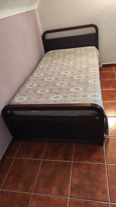 Cama madeira maciça 100x200 mais colchão