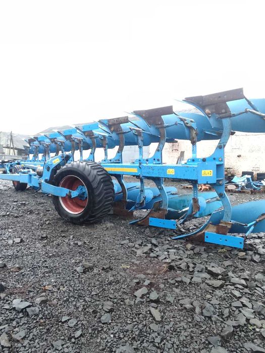Плуг Lemken Euro Diamant 10 On-Land 8 корп. Плуг Lemken Diamant 11 7+1